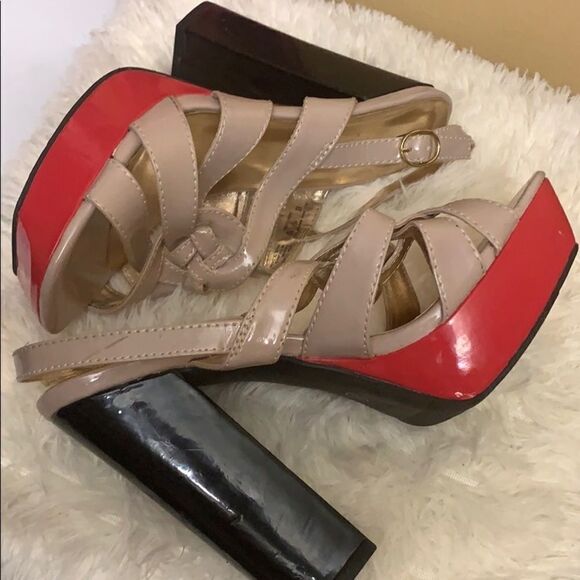 Heels   - Picture 6 of 7